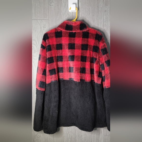 Buffalo plaid have zip hoodie size 3XL fits more like an 2xl kangroo pocket - Picture 3 of 3